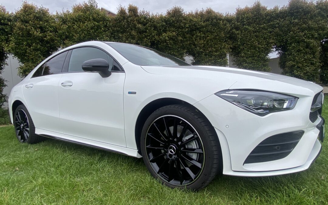 Mercedes-Benz CLA AMG LINE